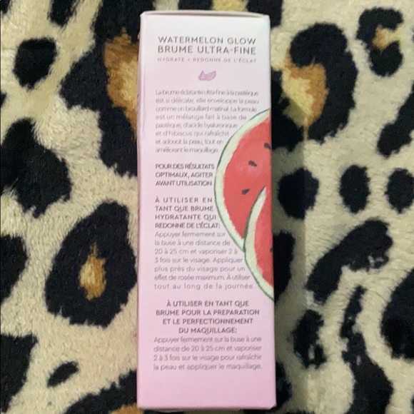 Glow Recipe hydrating mist - Picture 2 of 4